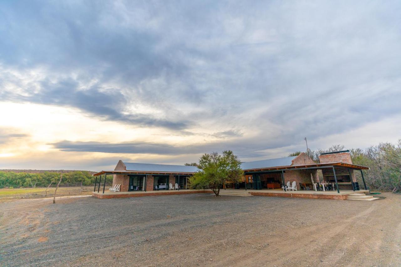 Kransplaas - Nyala Lodge Graaff-Reinet Eksteriør bilde